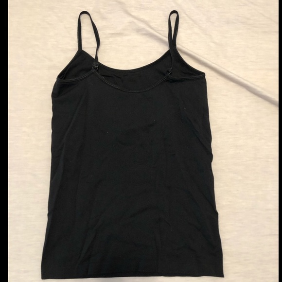 XS BCBG Camisole, 95% nylon, 5% spandex - Picture 2 of 3
